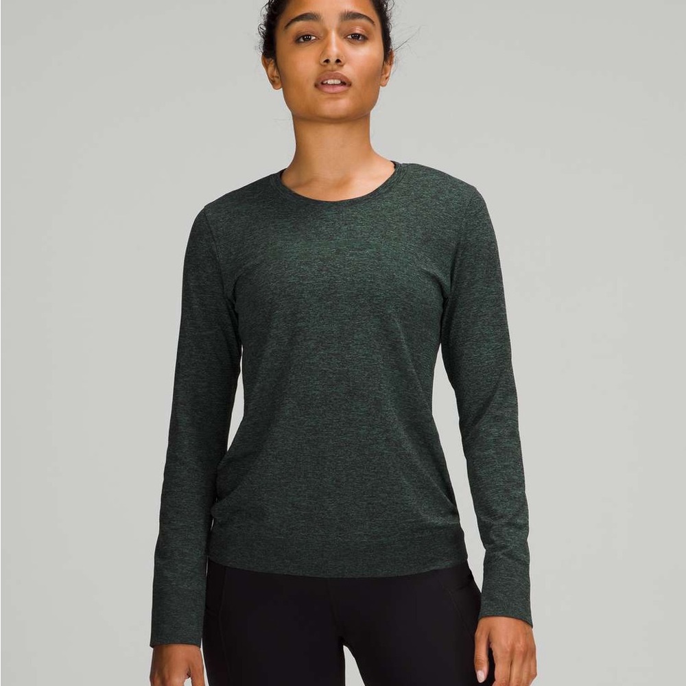 Lululemon swiftly breathe relaxed fit shirt size 6